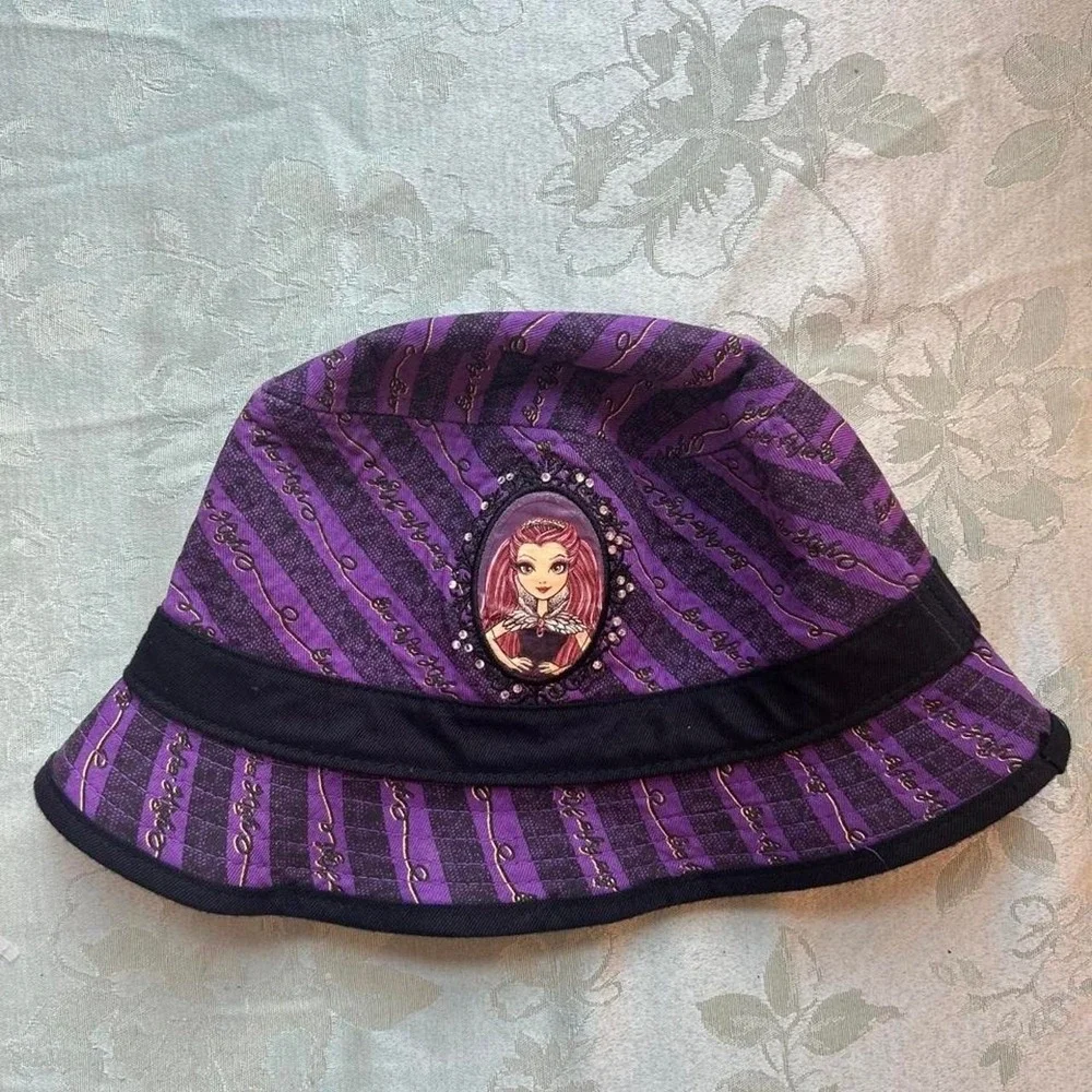 Ever After High purple bucket hat